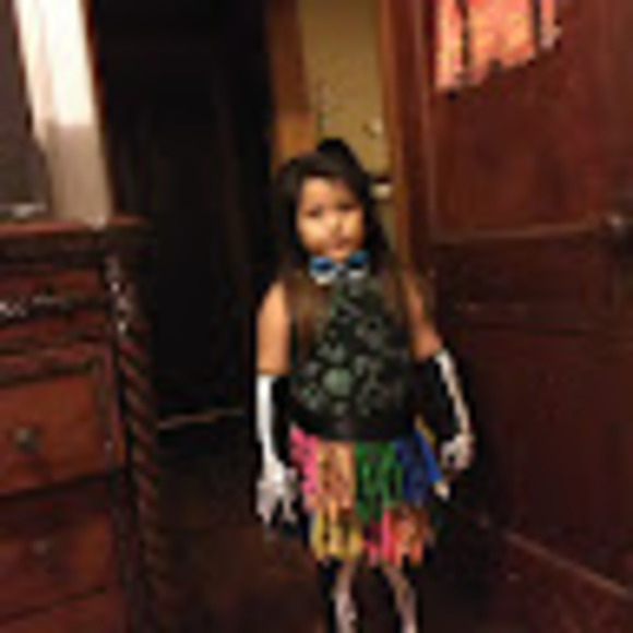 Meet your Posher, Silvia - Picture 1 of 1